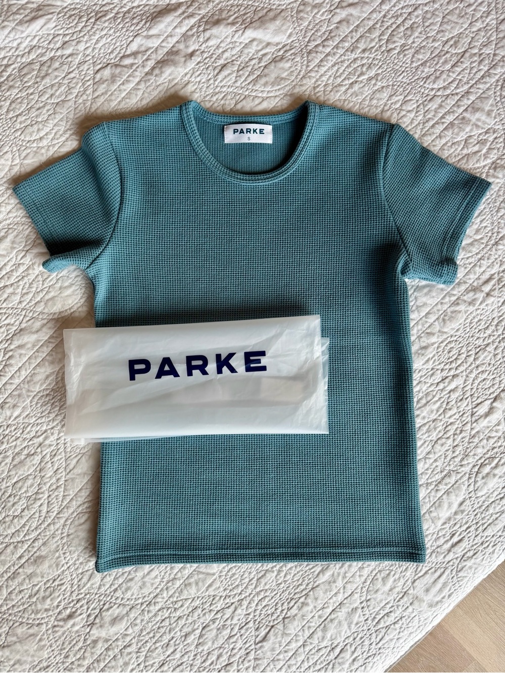 PARKE Women’s Waffle T-Shirt Glacier - Picture 2 of 4